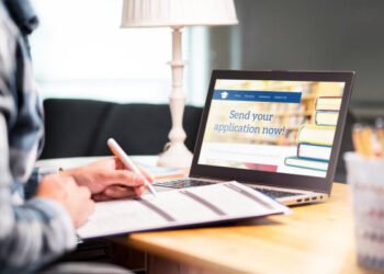 What Most Students Get Wrong When Applying for Scholarships 2026