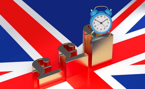 What Job Makes The Most Money Per Hour In The UK (2026)