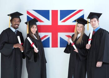 Top 5 Highest Paying Degrees UK for 2026