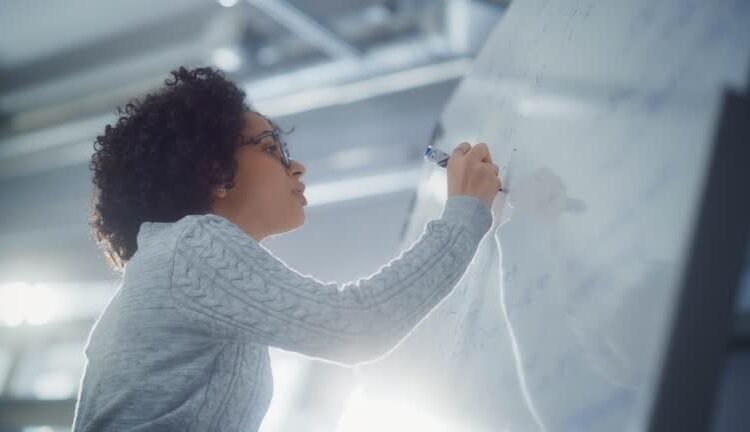 Top Courses That Lead to High-Paying Jobs UK in 2026