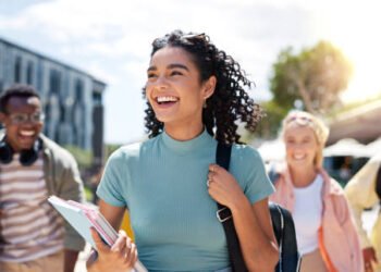 5 Scholarship Mistakes Students Must Avoid 2026